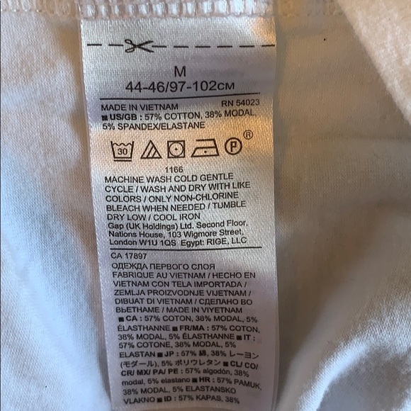 Banana Republic Men’s Long Sleeve White Shirt - Picture 5 of 5